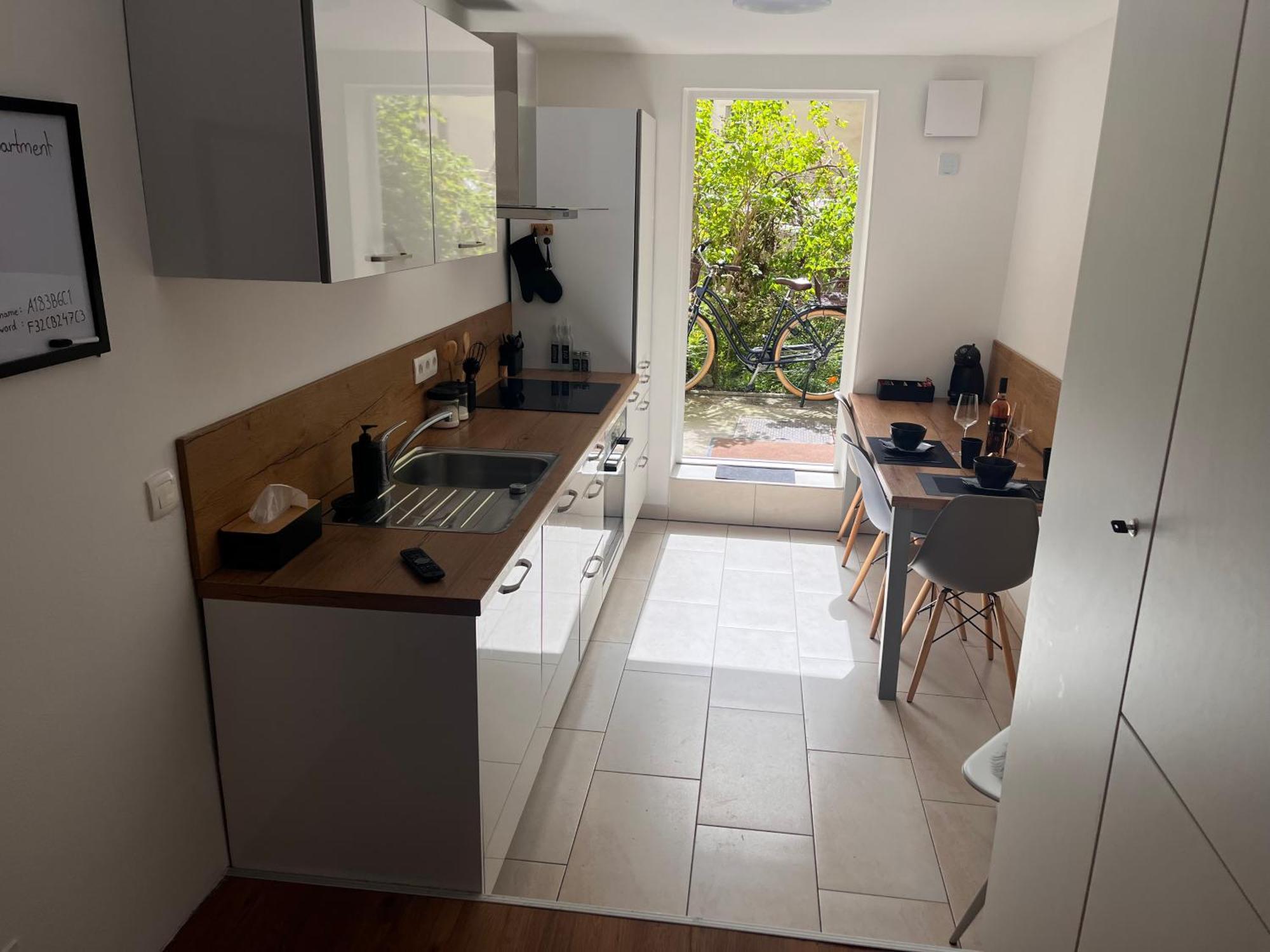 Lilan Apartment Maribor Exteriör bild